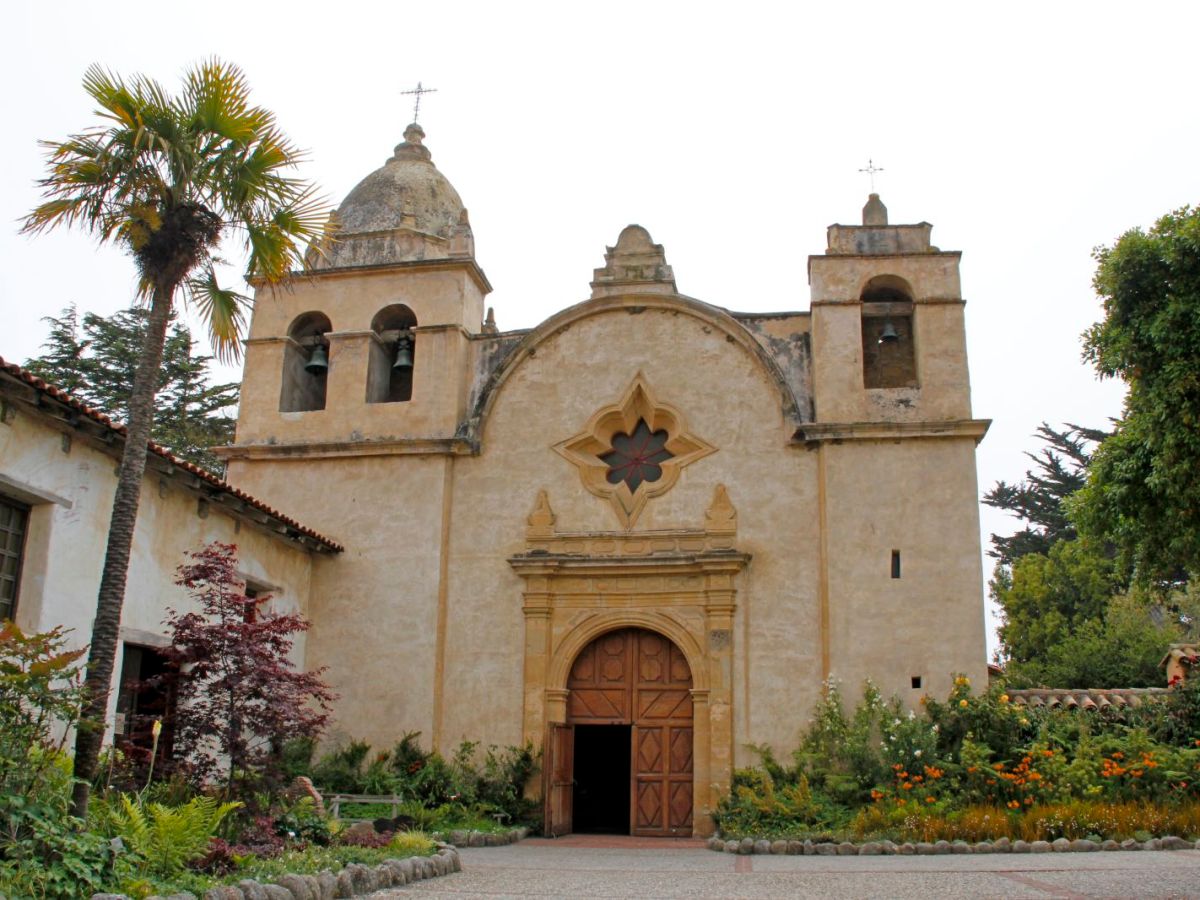 California:  Carmel Mission Church — naturetime